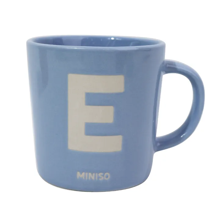 Кружка Miniso Буква Е, 350 мл, керамика, 1 шт.